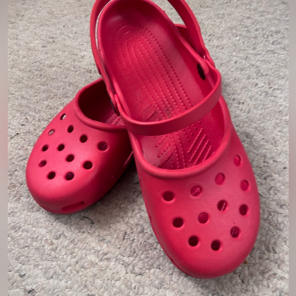 Croc Mary James